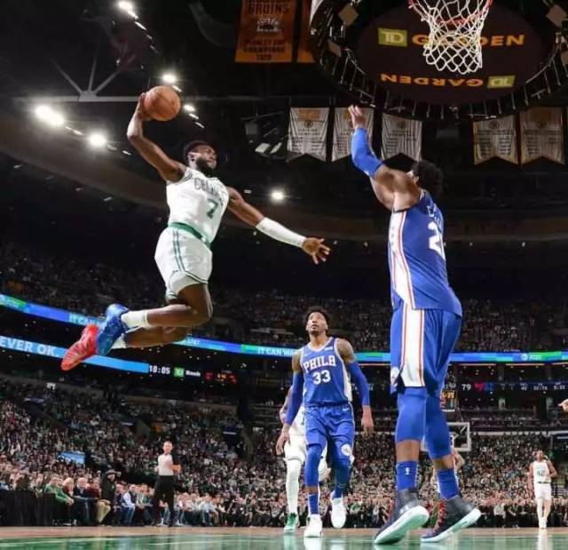 的竞争给她 的竞争给她